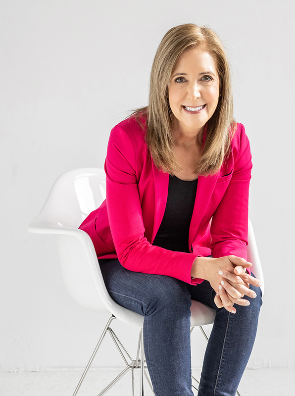 ellinrogin22_0467cropsquareMessages ellinrogin22_0467cropsquareMessages